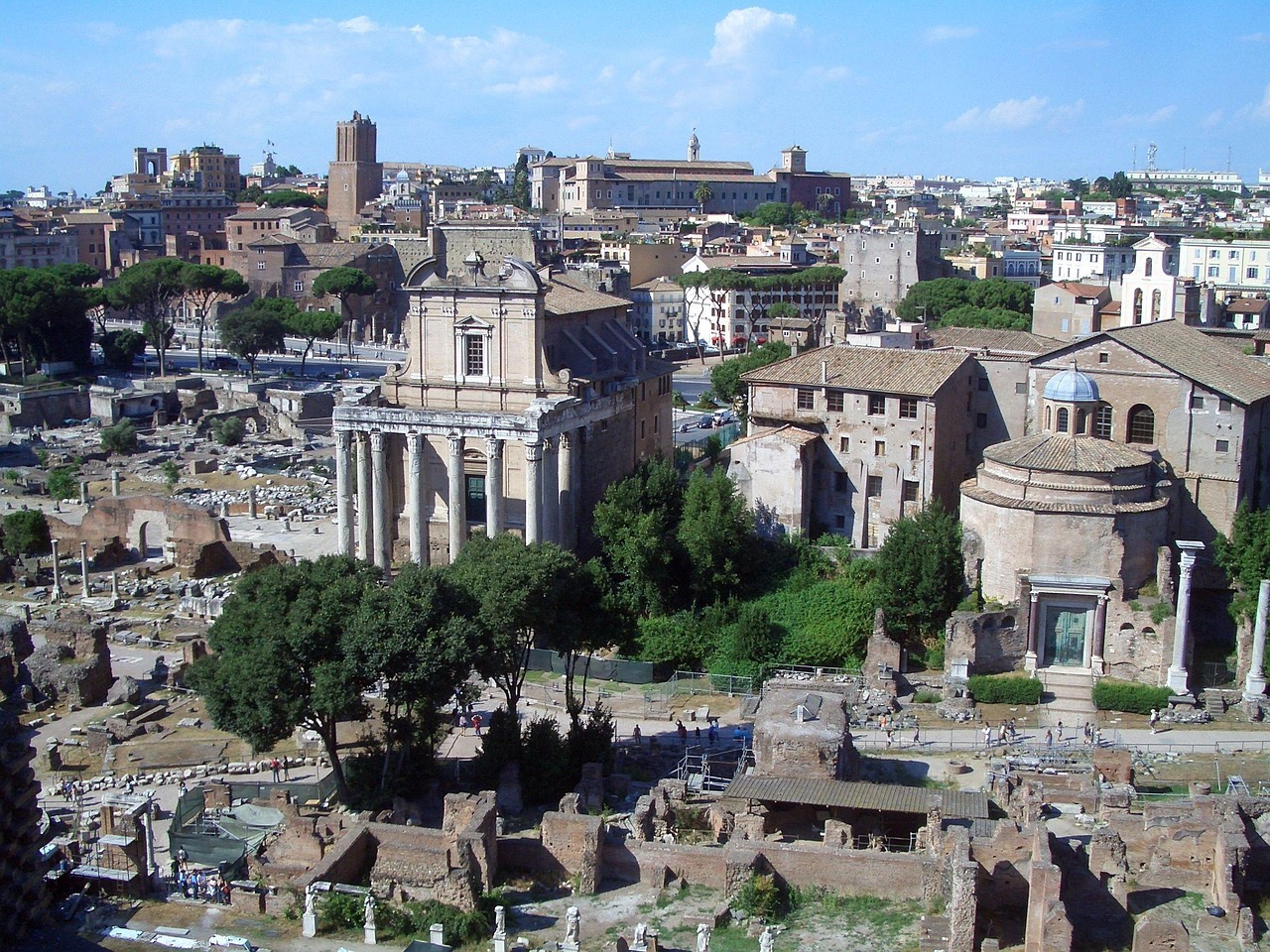 History of the Roman Forum from settlement to empire in Rome Italy