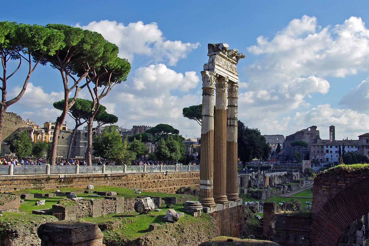 Roman Forum and Palatine Hill The Heart of an Empire among timeless ruins