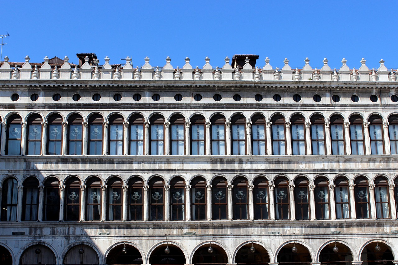 Top attractions and tourist sights in Venice for a first visit around Piazza San Marco