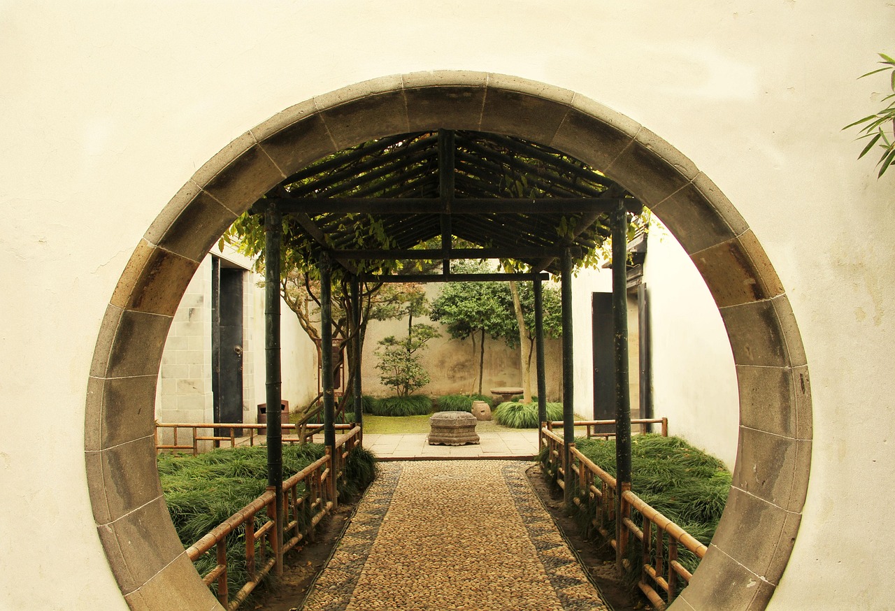 Suzhou and Hangzhou Places to Visit in China with Gardens and Teahouses
