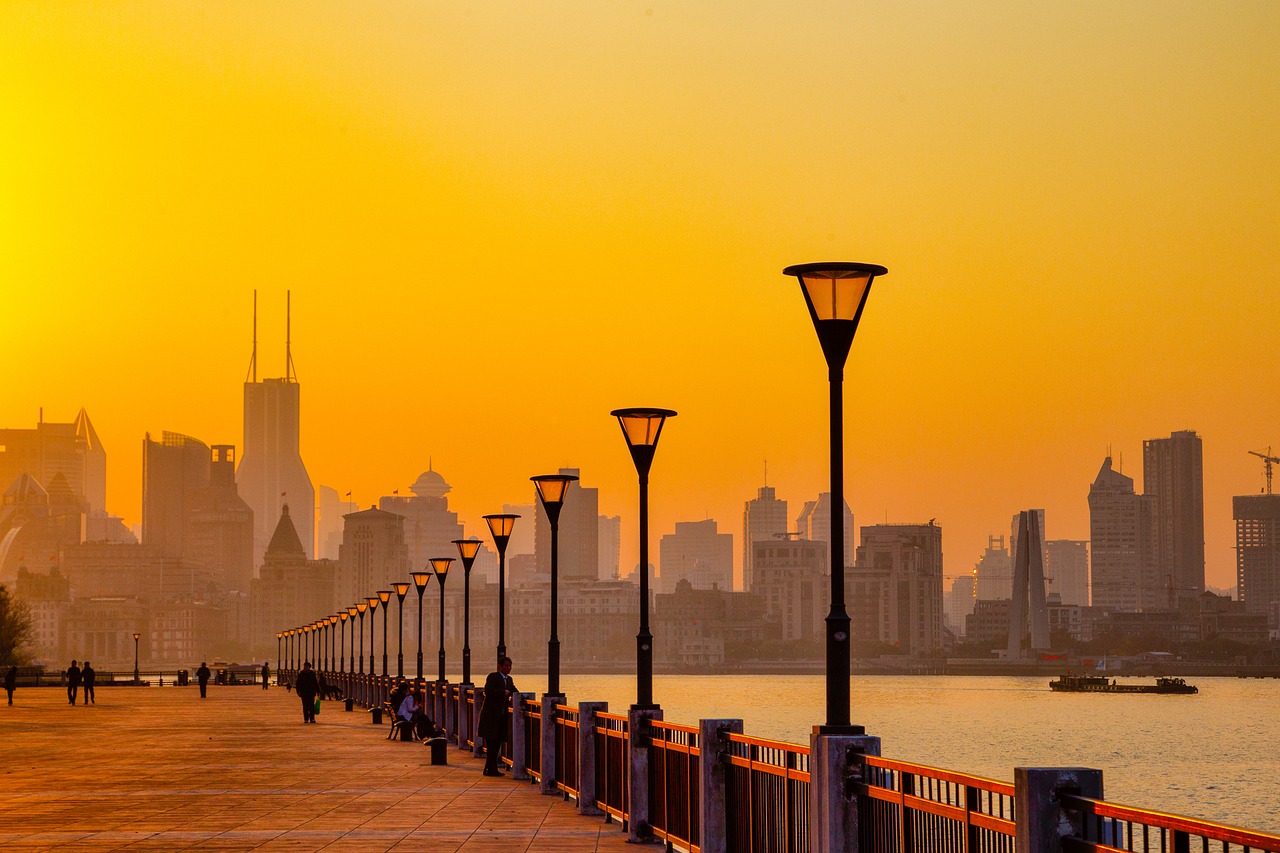 China tour itinerary for a well-paced 15 days with Shanghai skyline at dusk