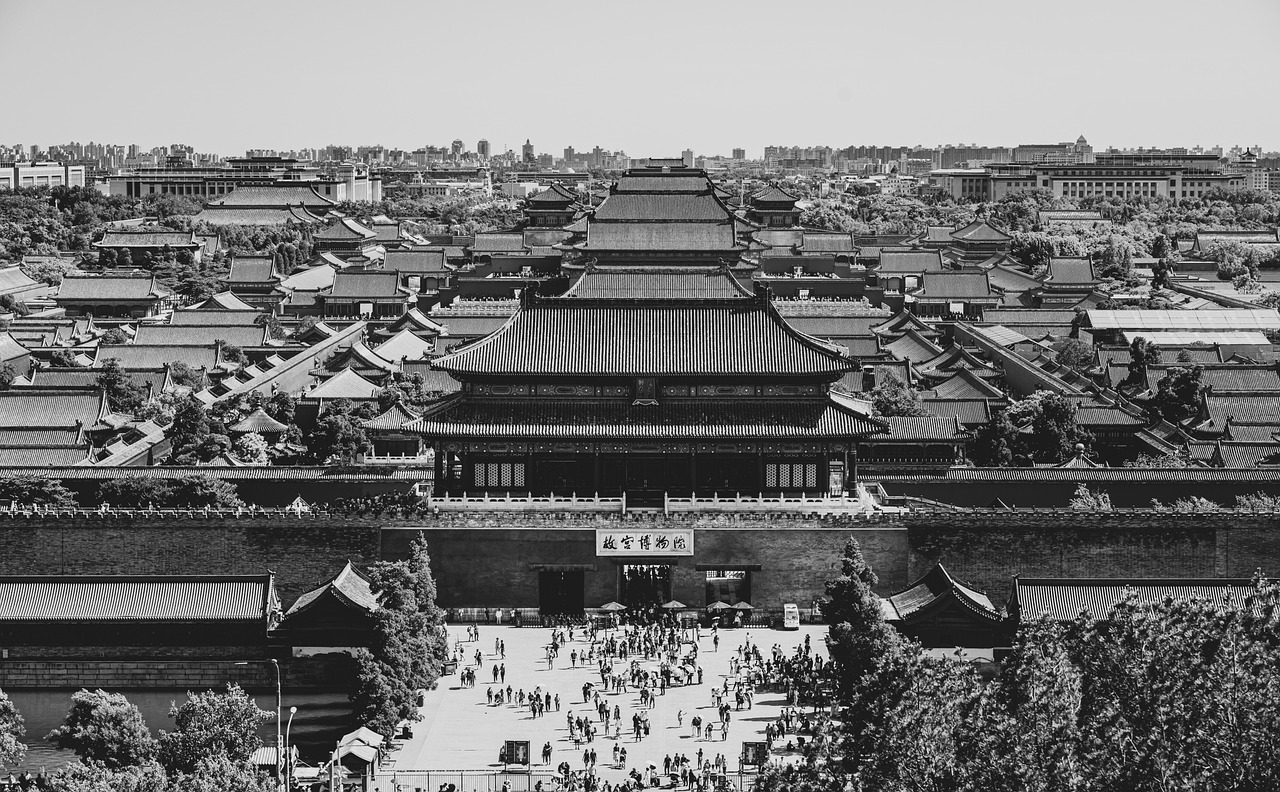 Imperial Garden Yuhuayuan tranquility after the Forbidden City courtyards