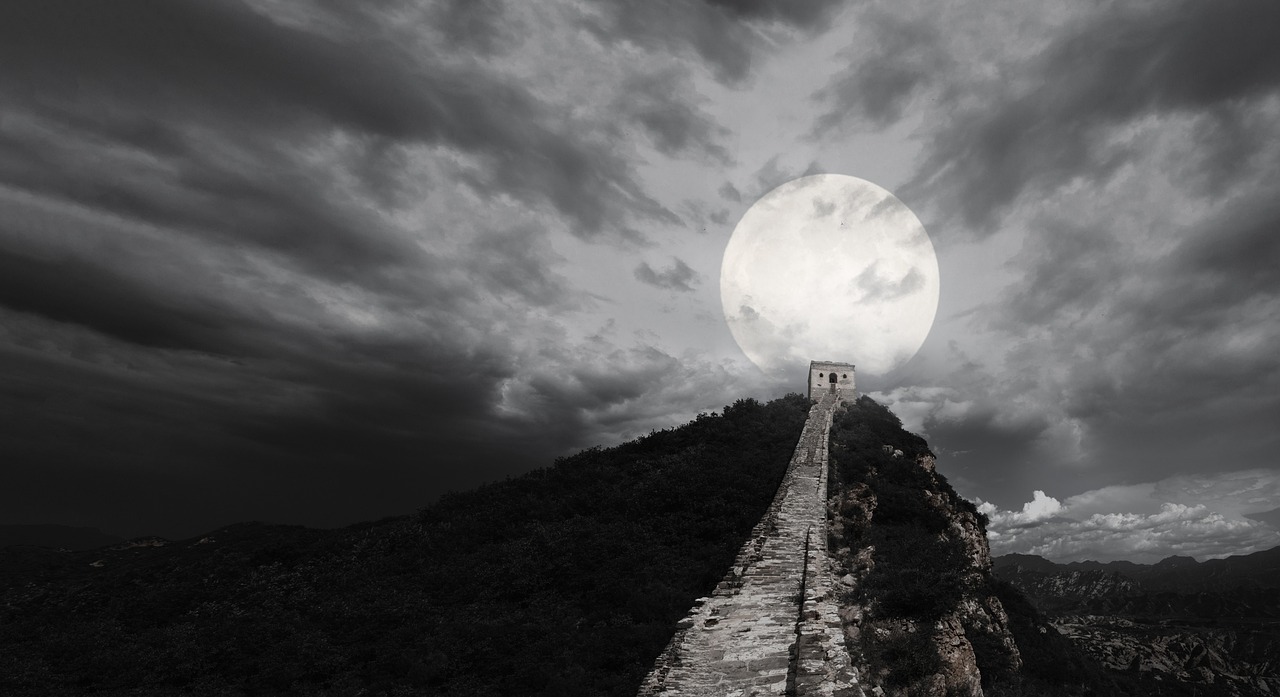 Simatai Section Night Tours and Gubei Water Town Magic