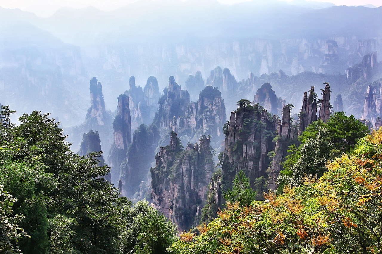 Tianmen Mountain glass skywalks with calm confidence