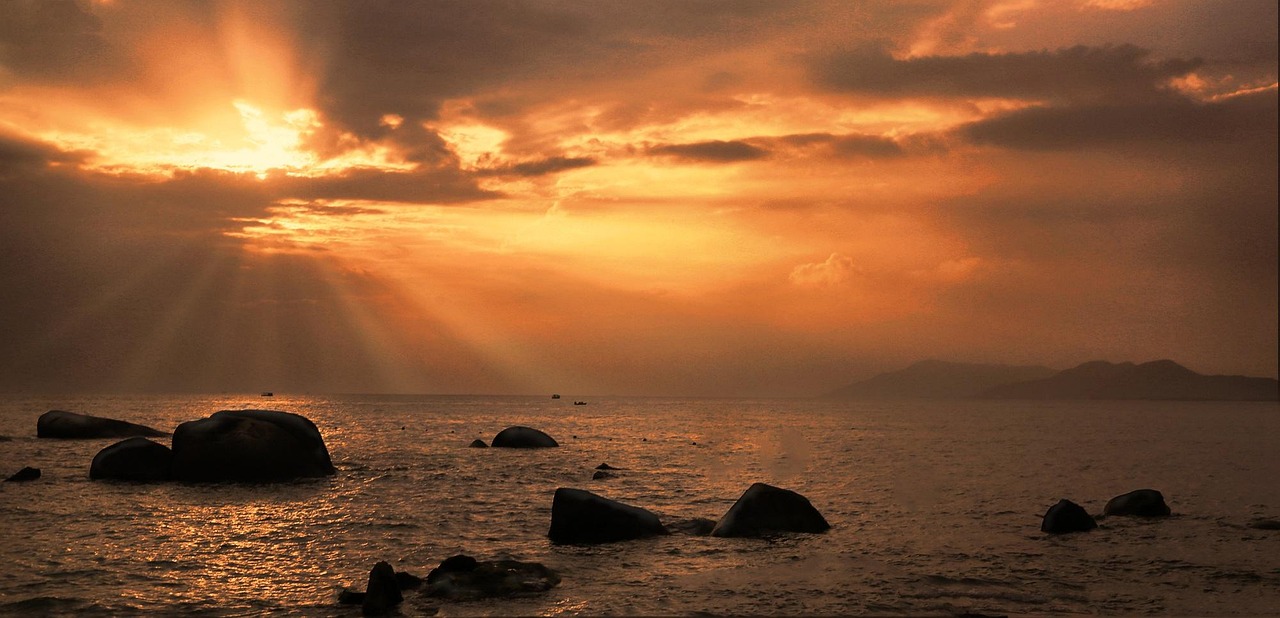 Sanya beaches and bay life with sea breezes across Sanya Bay