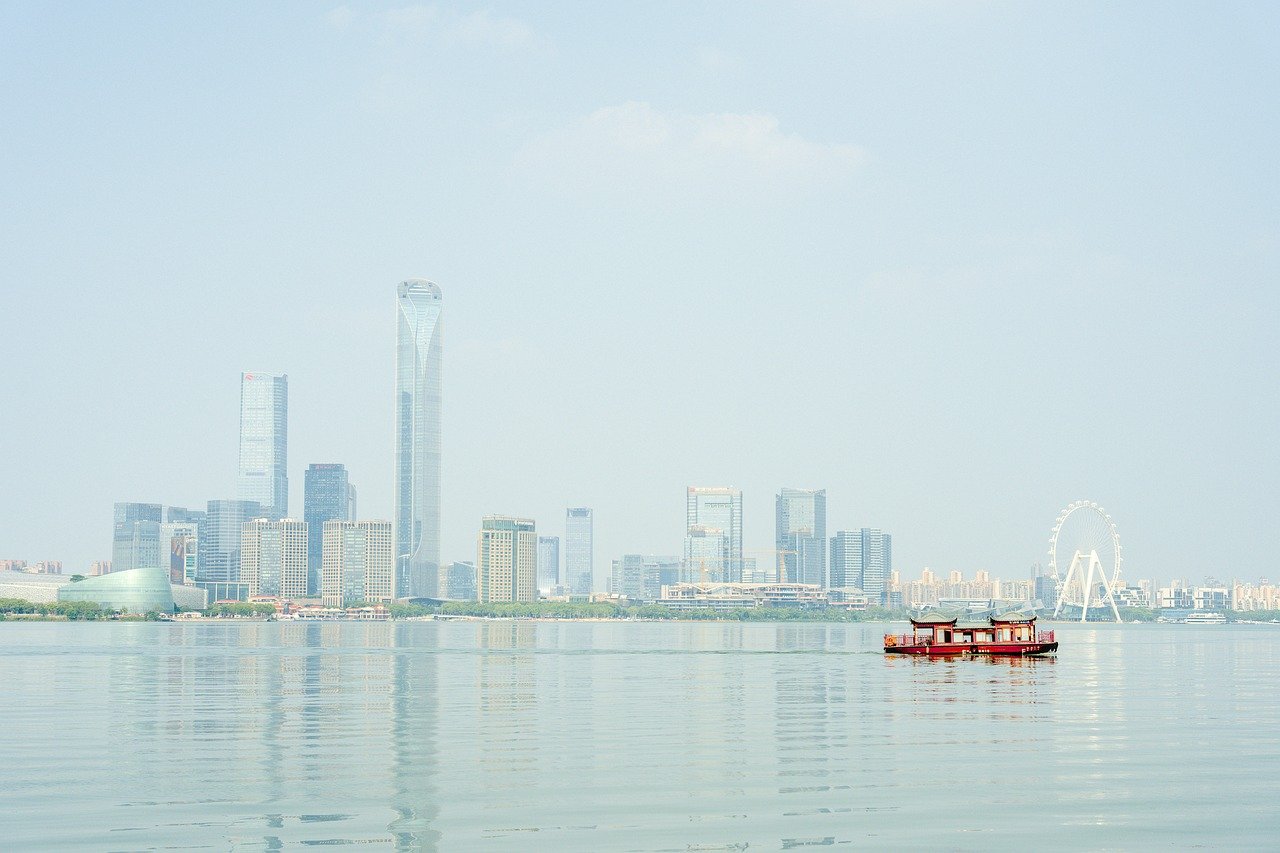 Suzhou travel guide for first-time cultural adventurers with canals and old lanes