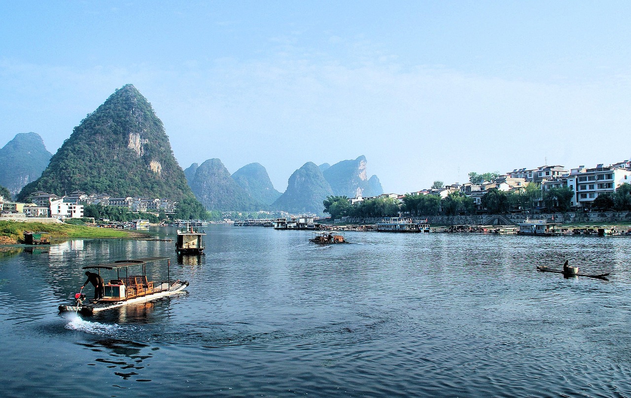 Li River Bamboo Raft and the 20 RMB Viewpoint