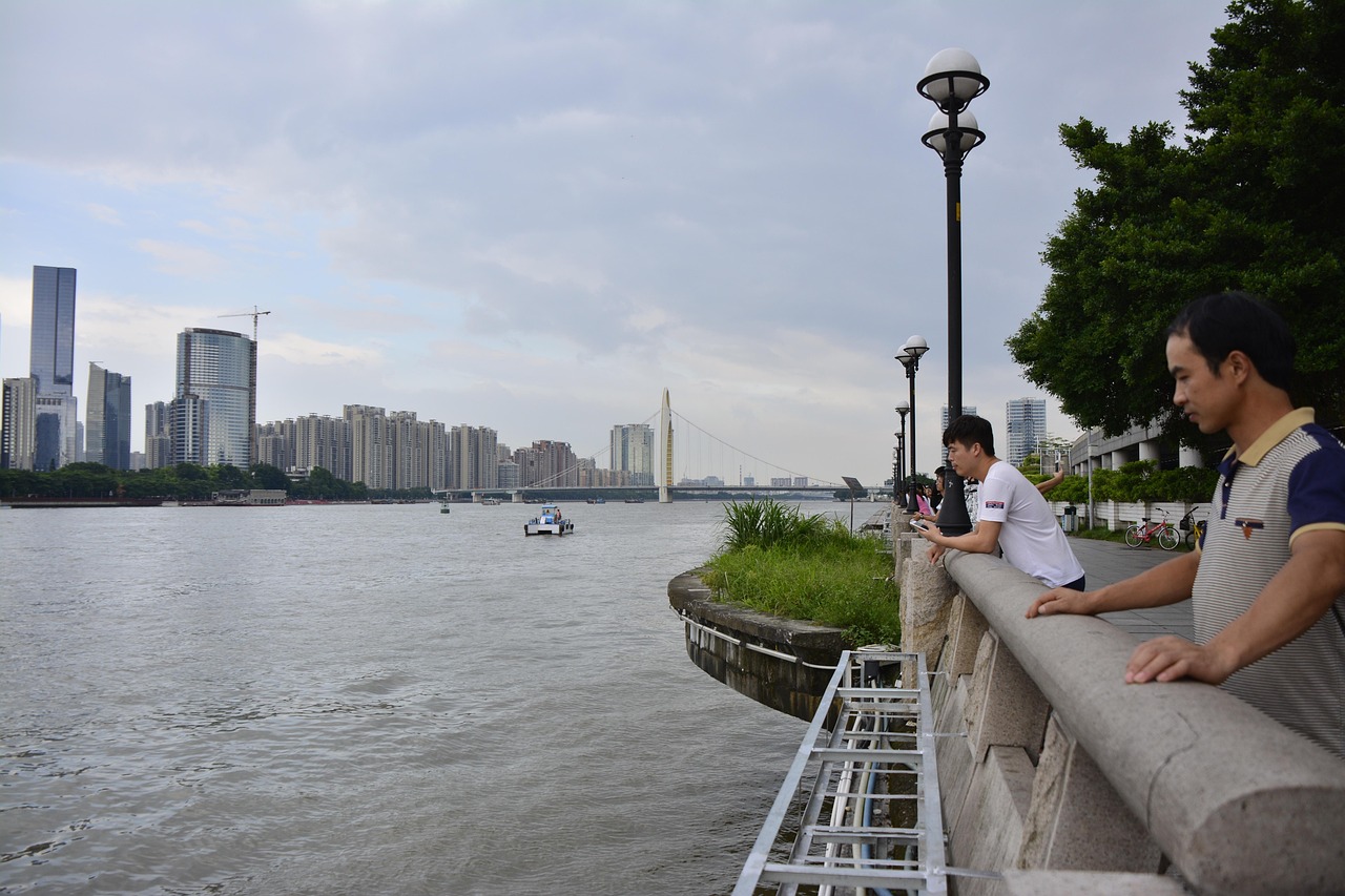 Zhenhai Tower and Guangzhou Museum for deep cultural insight