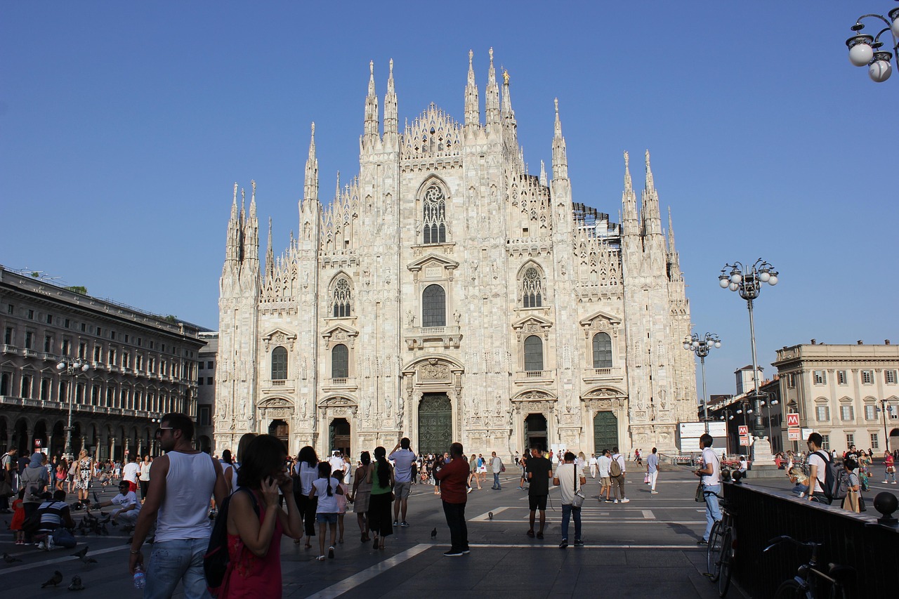Rooftop Terrace Views and the Madonnina Moment at the Milan Duomo