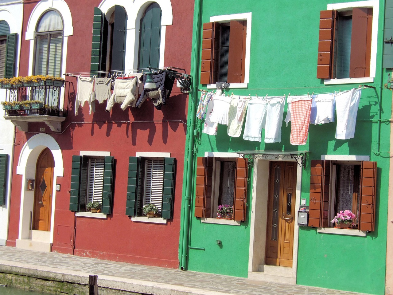 Murano and Burano A Crafted Lagoon Escape with colourful houses and quiet water