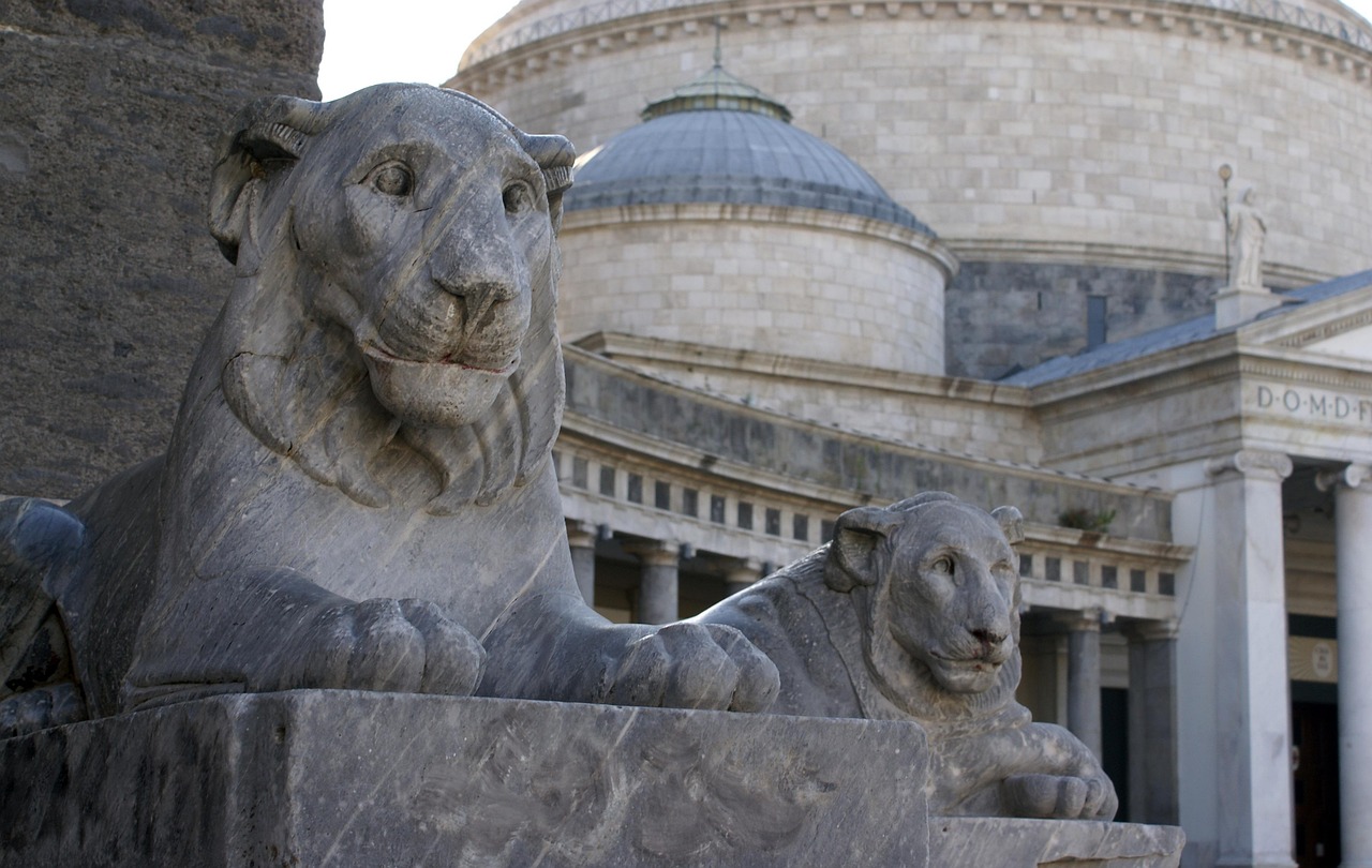Royal Palace of Naples and Teatro di San Carlo evenings in Piazza del Plebiscito