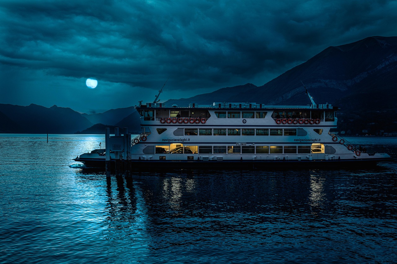 How to get to Lake Como from Milan Malpensa and move around seamlessly by ferry