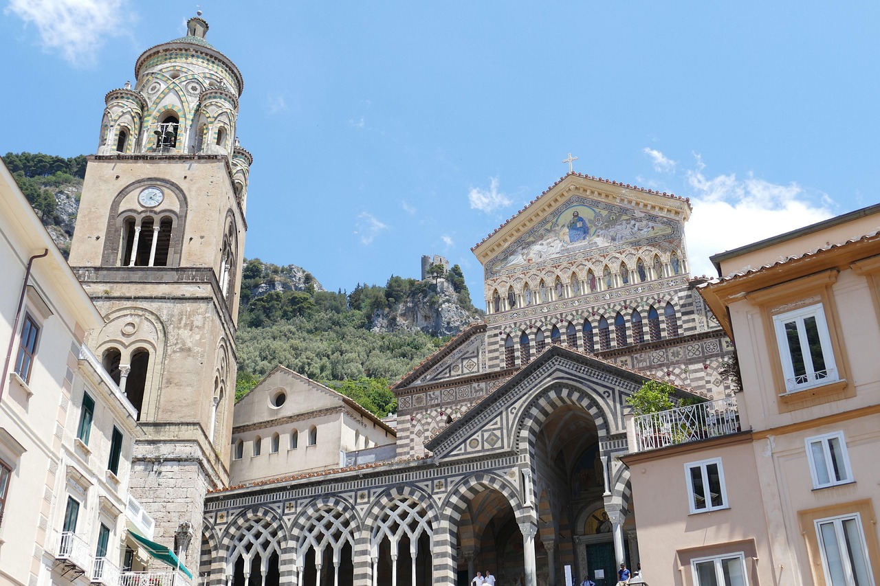 Reading the Façade of the Cathedral of Saint Andrew
