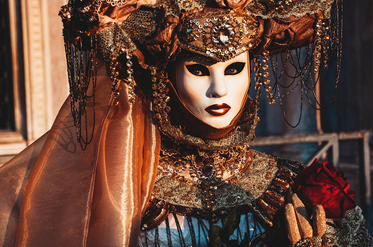 Festival timing Venice Biennale carnival and signature nights
