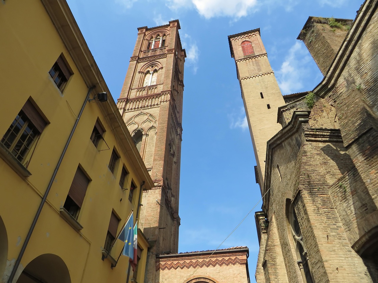 Visiting Bologna Logistics Visiting Bologna Train Station Bologna Guglielmo Marconi Airport Stay in Bologna