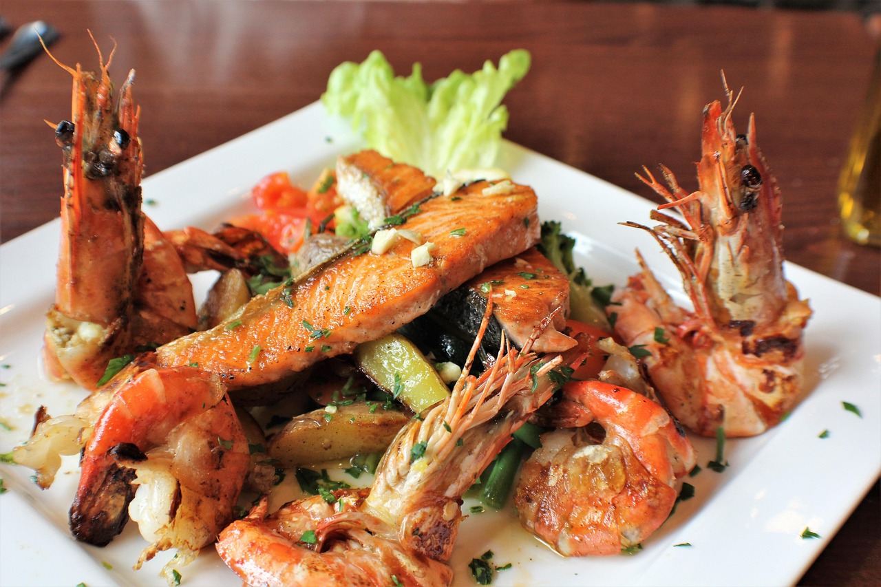 Eat in Burano Seafood Trattorias and Romantic Waterside Evenings eat in Burano seafood restaurants on the island