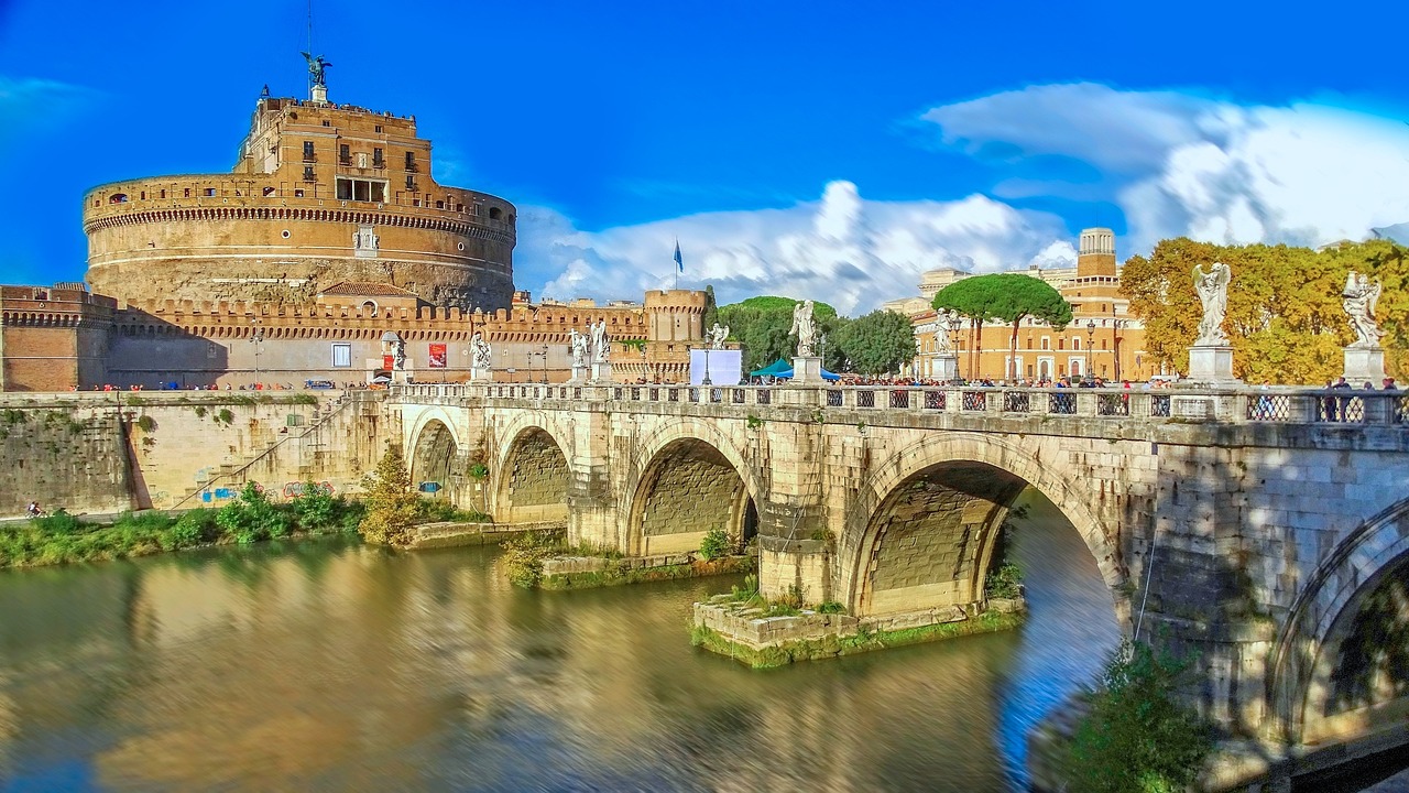 Castel Sant'Angelo in Rome a first look before you visit