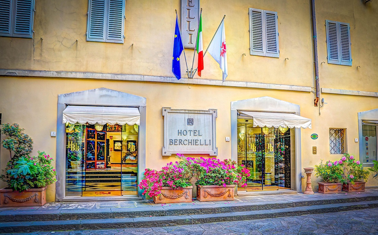 Drive in Florence ZTL zones in Florence tips and tricks with clear signage