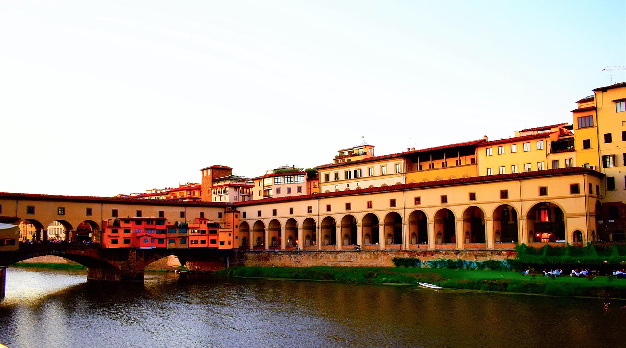 Vasari Corridor and Medici Routes Uffizi to Pitti Palace