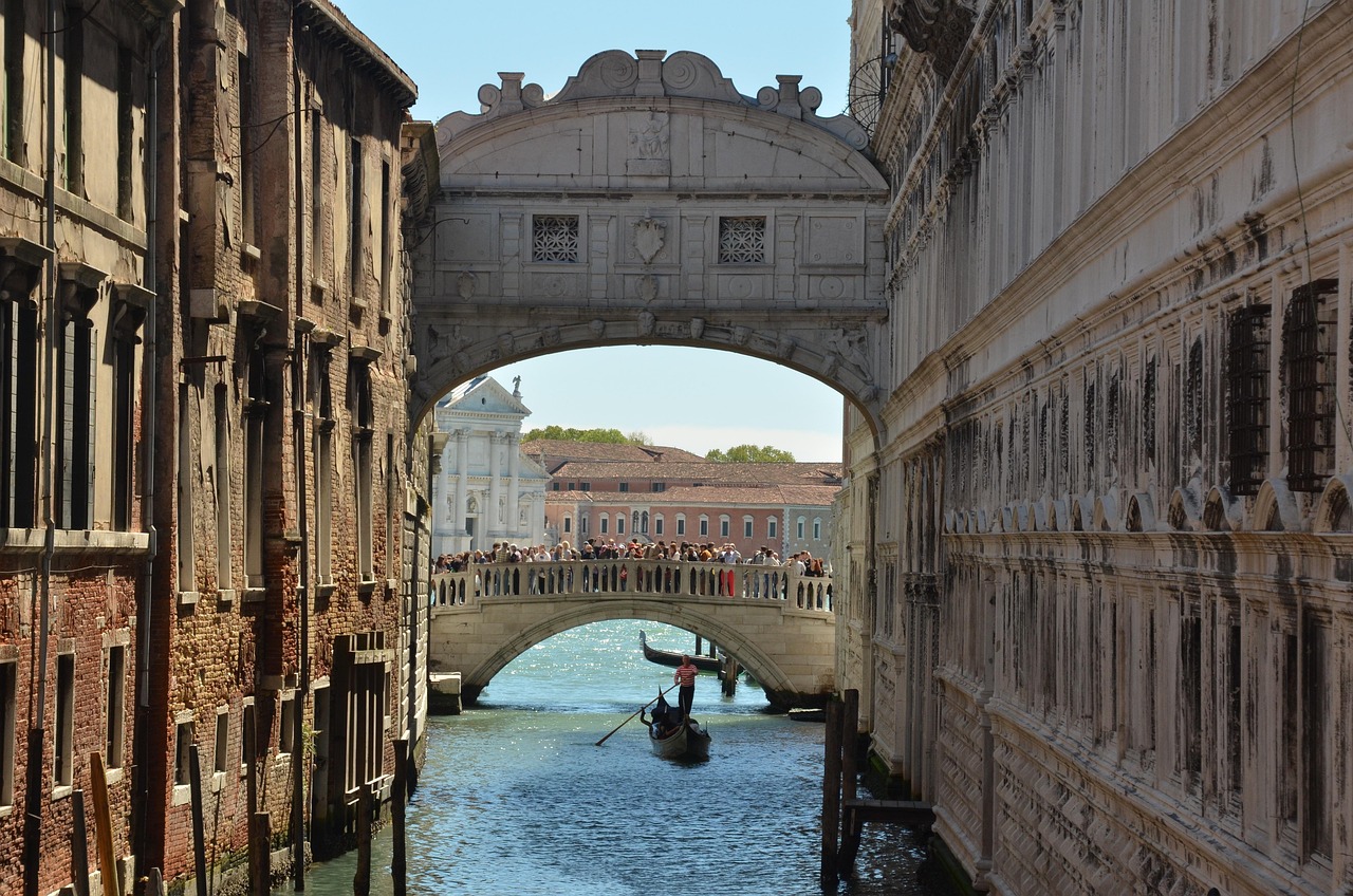 Palazzo Power and Ponte Stories from Venice’s Golden Age