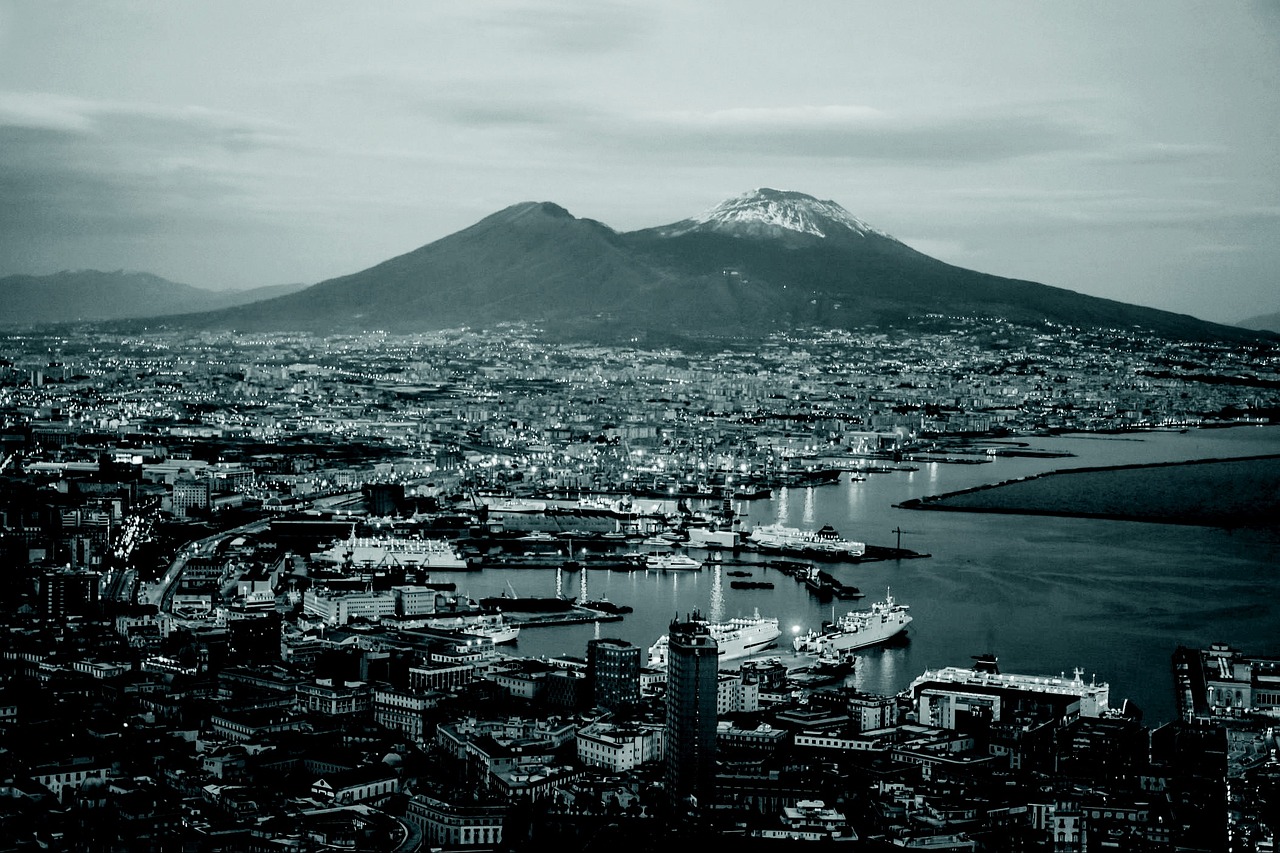 Naples Travel Guide for a Seamless Luxury Arrival with views over the city and the Bay of Naples