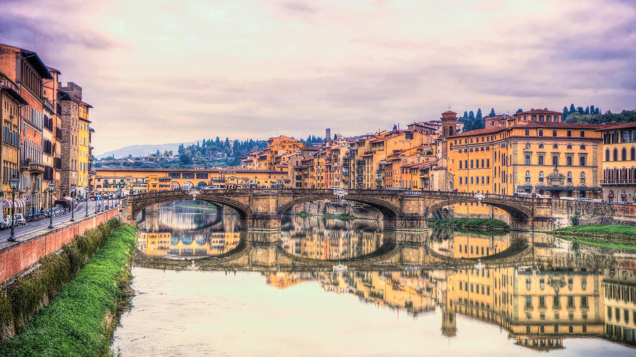 Ponte Vecchio indulgence, Chianti day trips and Florence food along the Arno