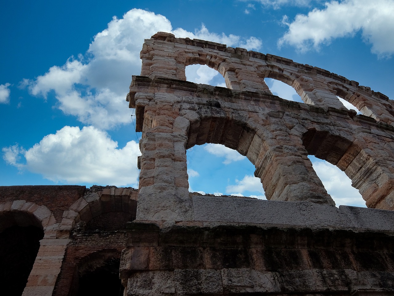 How the amphitheater in Verona was built and survived through centuries