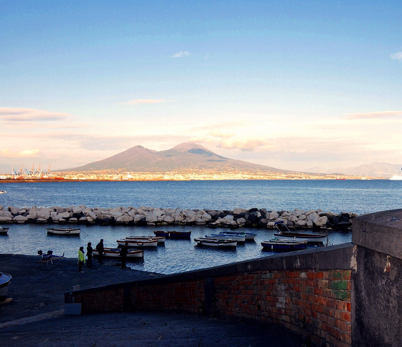 Naples travel guide for high-end travellers and things to do in Naples