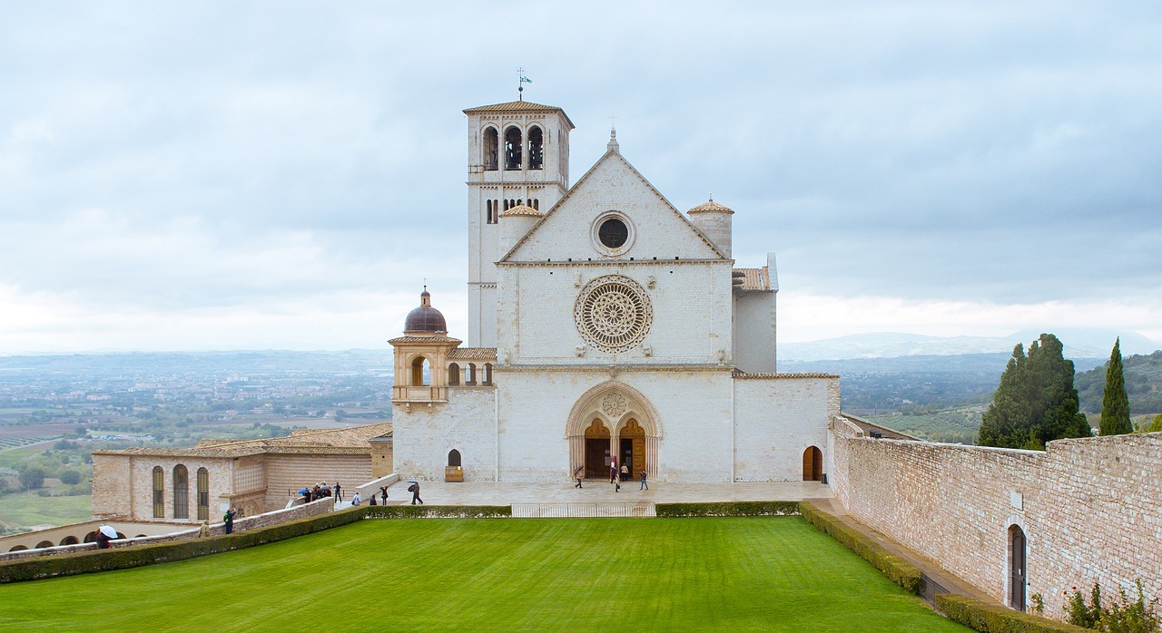 Assisi first impressions and why San Francesco matters as you approach the hillside basilica