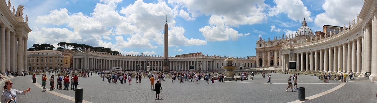 Vatican City at Dawn to Escape the Crowds