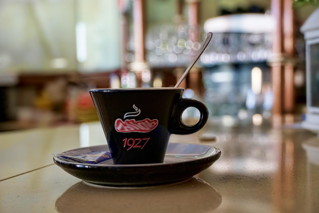 How to Design an Italy Attraction Itinerary with Confidence, espresso and slow travel planning mood