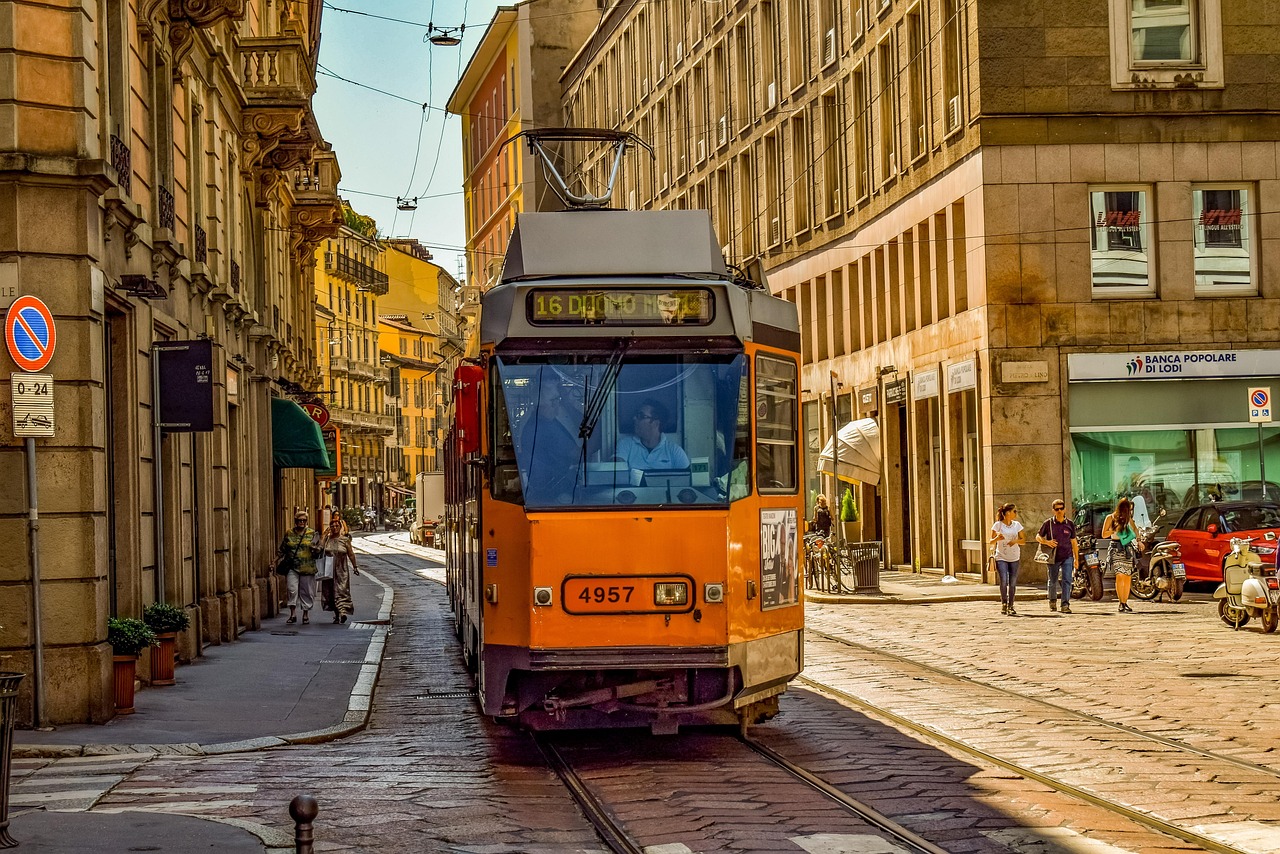 Seeing Milan with a Private Guide or Hop-on Hop-off Bus for first-time highlights