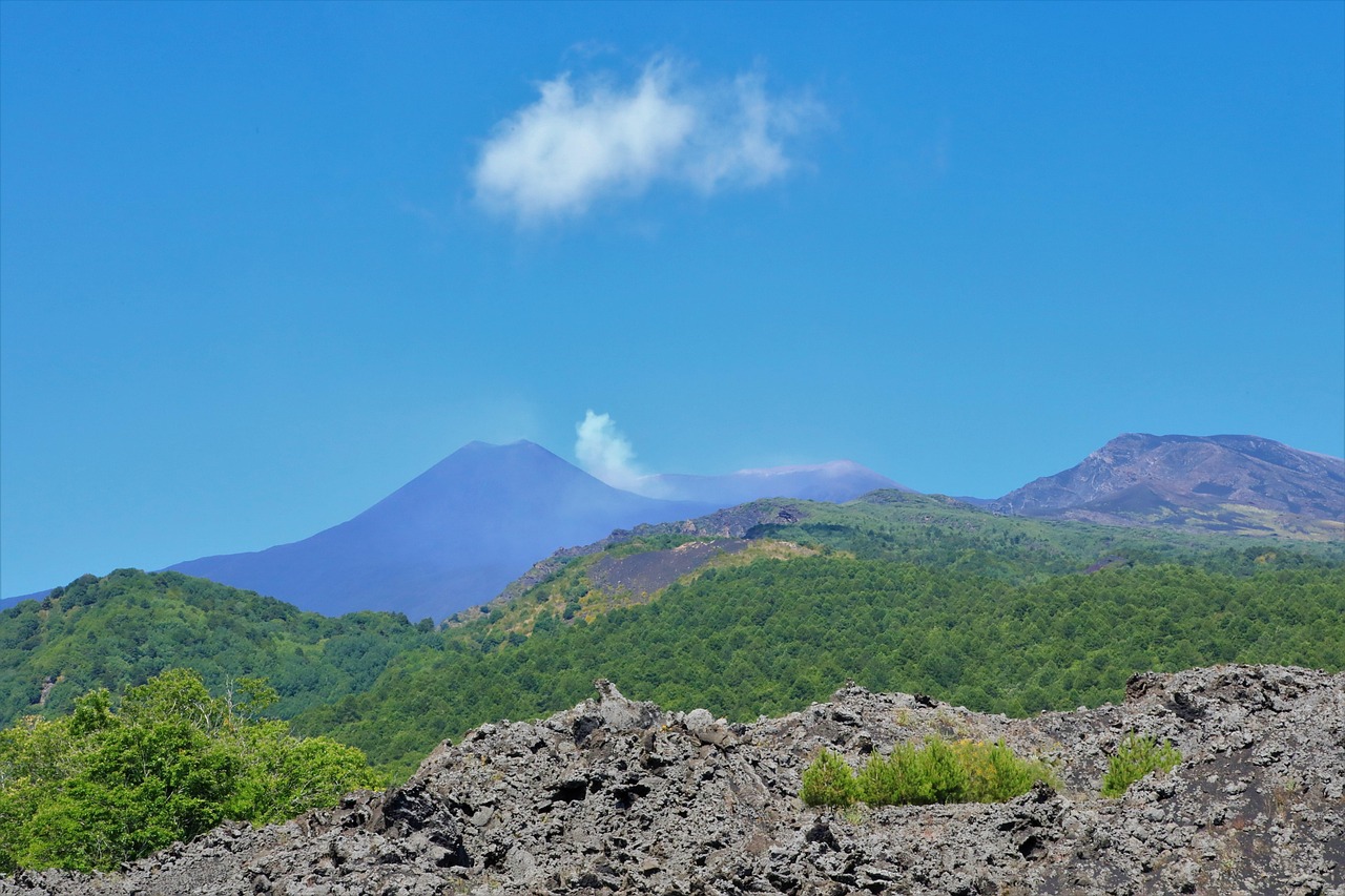 Day trips from Messina to Taormina, Savoca and Etna with a private driver