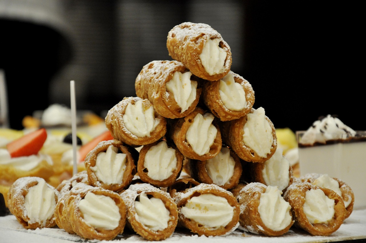 A crafted culinary walking tour pasta gelato cannoli in Little Italy for a seamless taste-led afternoon