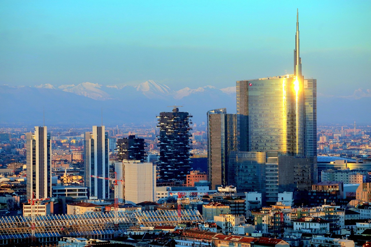 Milan travel guide for a seamless luxury arrival and a calm first glimpse of the skyline