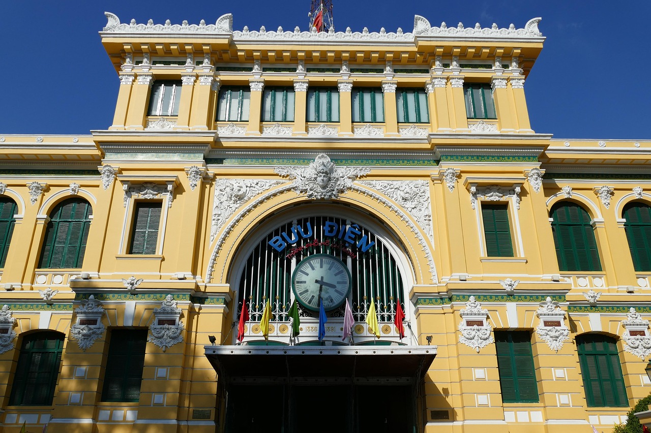 Saigon’s Landmark Buildings and Post War Vietnam Stories near Reunification Palace