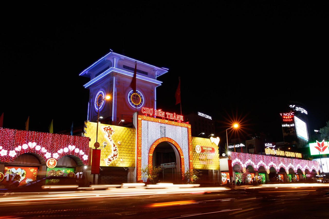 Ben Thanh Market and District 1 Fashion Designed for You in Ho Chi Minh City