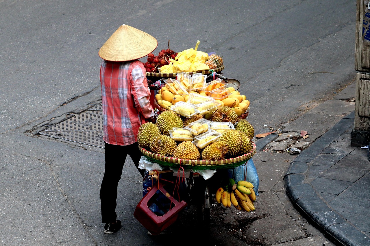 Ben Thanh Market and Vietnamese food with a luxury lens for gourmet tasting in Ho Chi Minh City