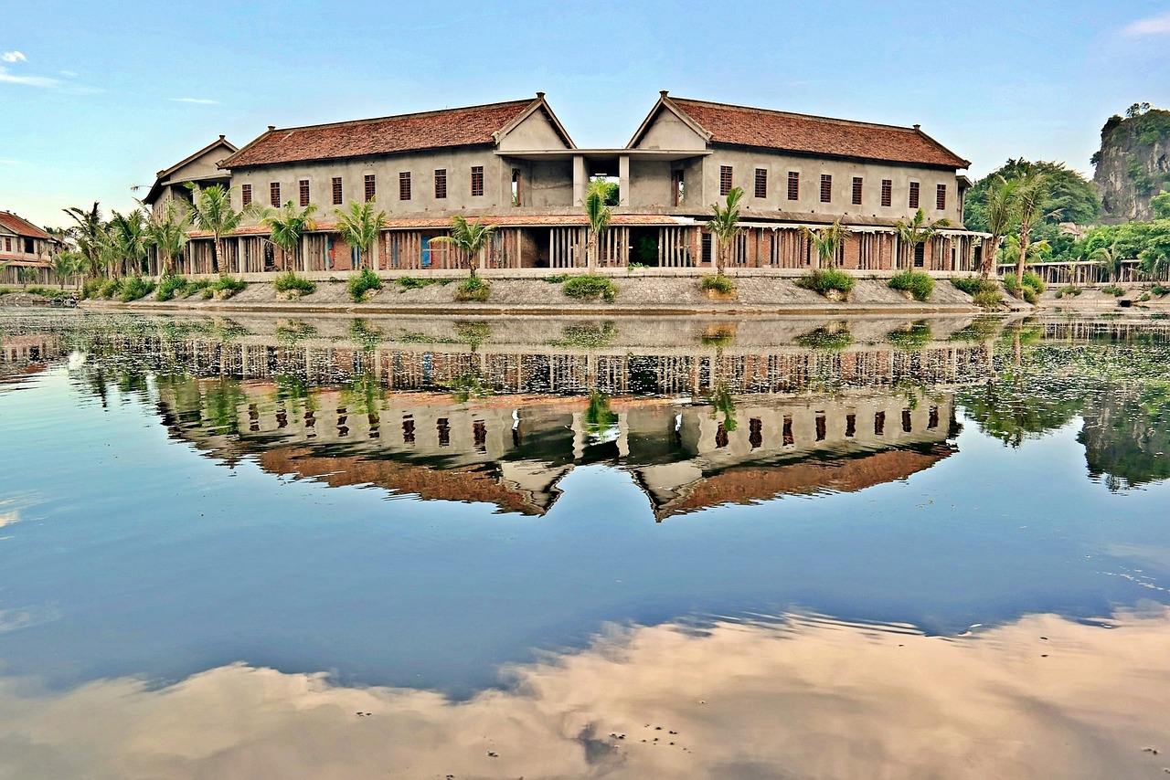 Why Ninh Binh is a place to visit in Vietnam and a true bay on land