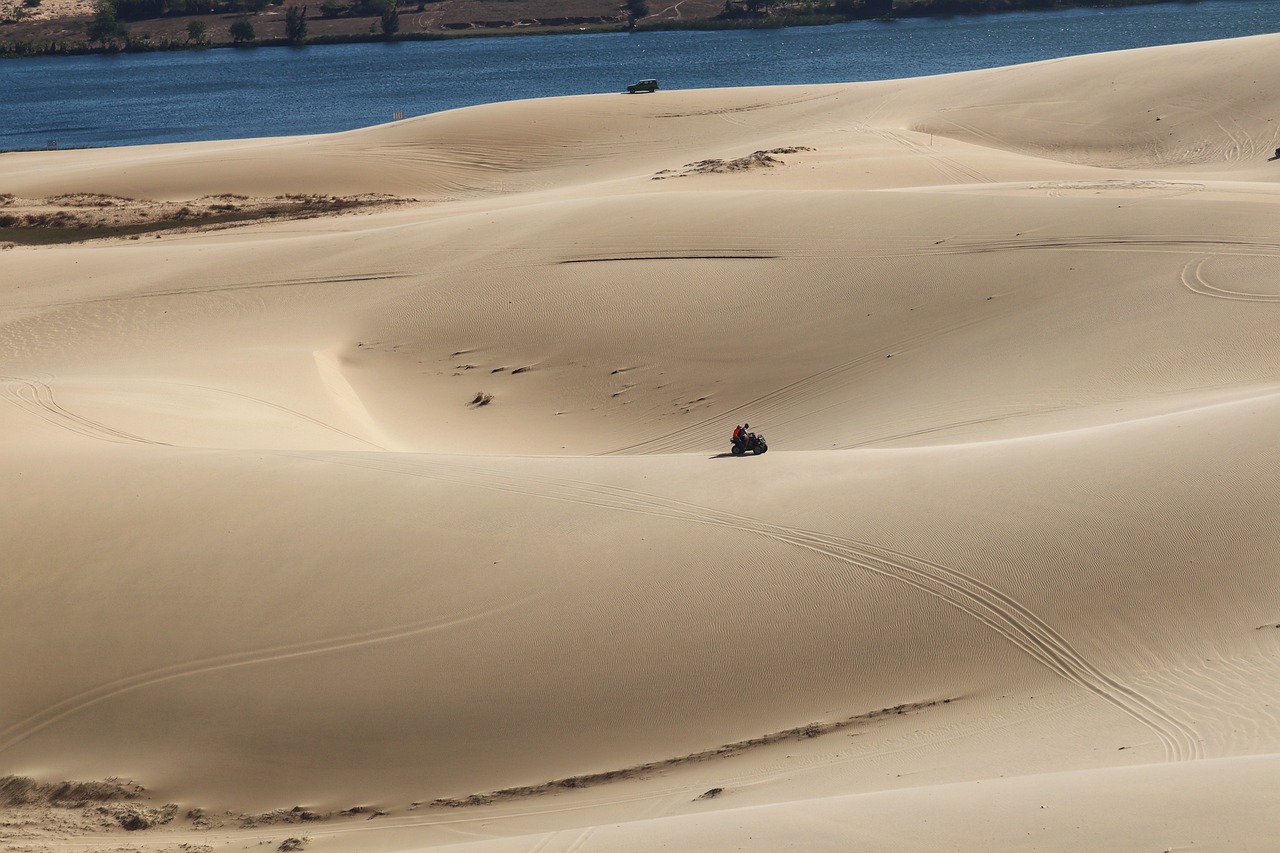 White Sand Dunes adventure with jeep tour and quad biking