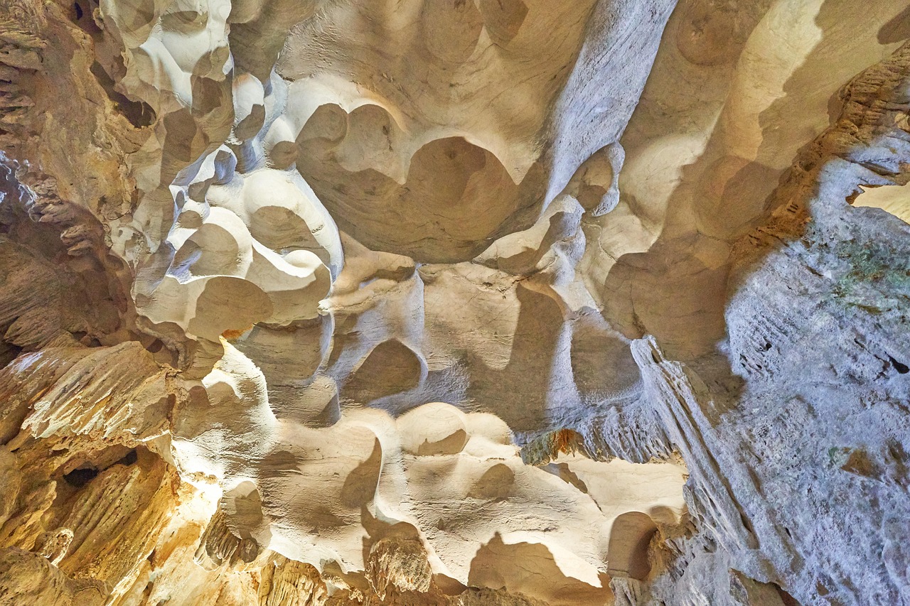 Paradise Cave and Dark Cave in Phong Nha-Ke Bang National Park for light and shadow