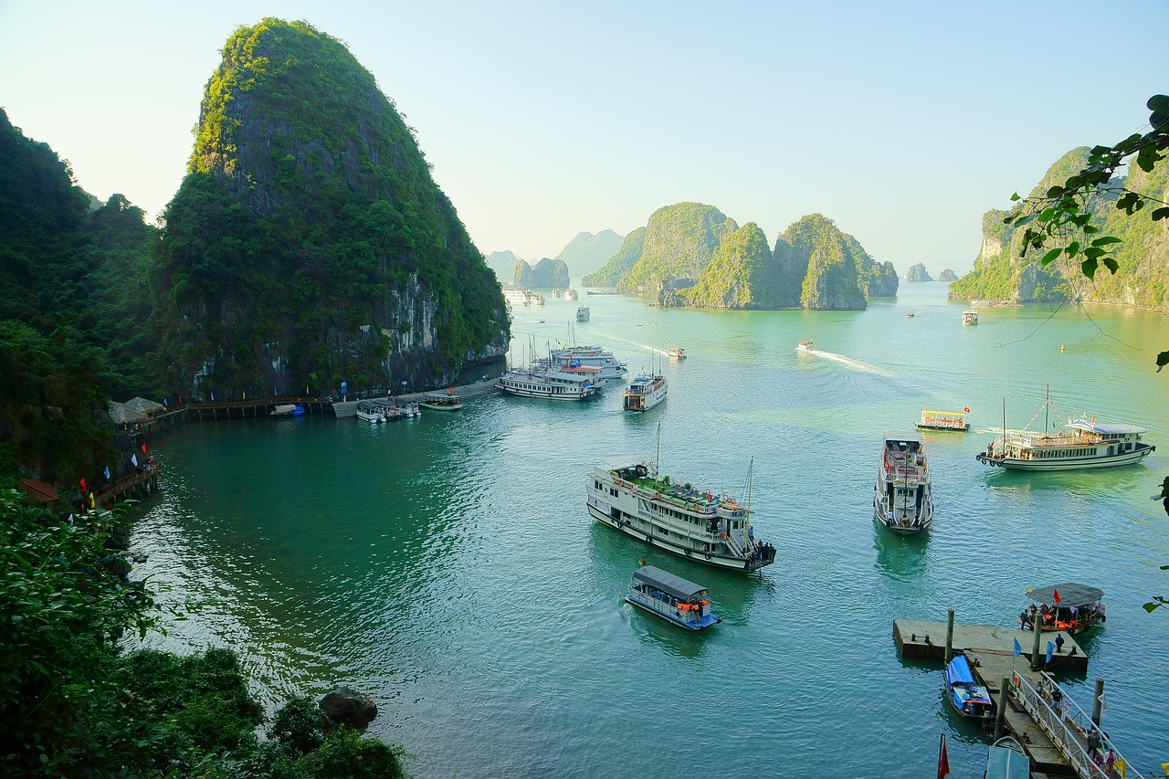 Halong Bay Sunrise Luxury Cruise and Private Yacht Calm at the best hour