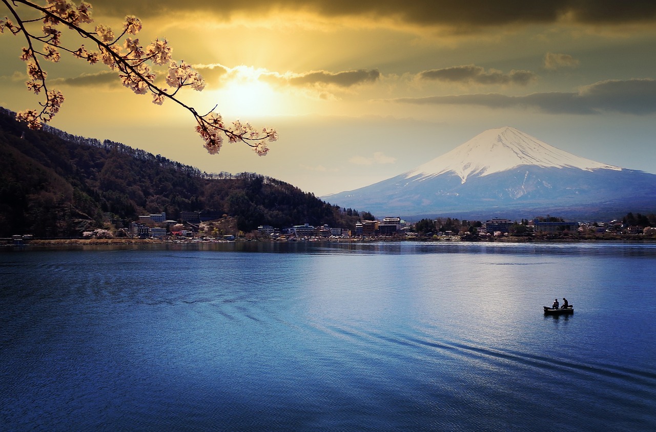 Mt Fuji day trip from Tokyo and a crafted ryokan hot spring stay overnight