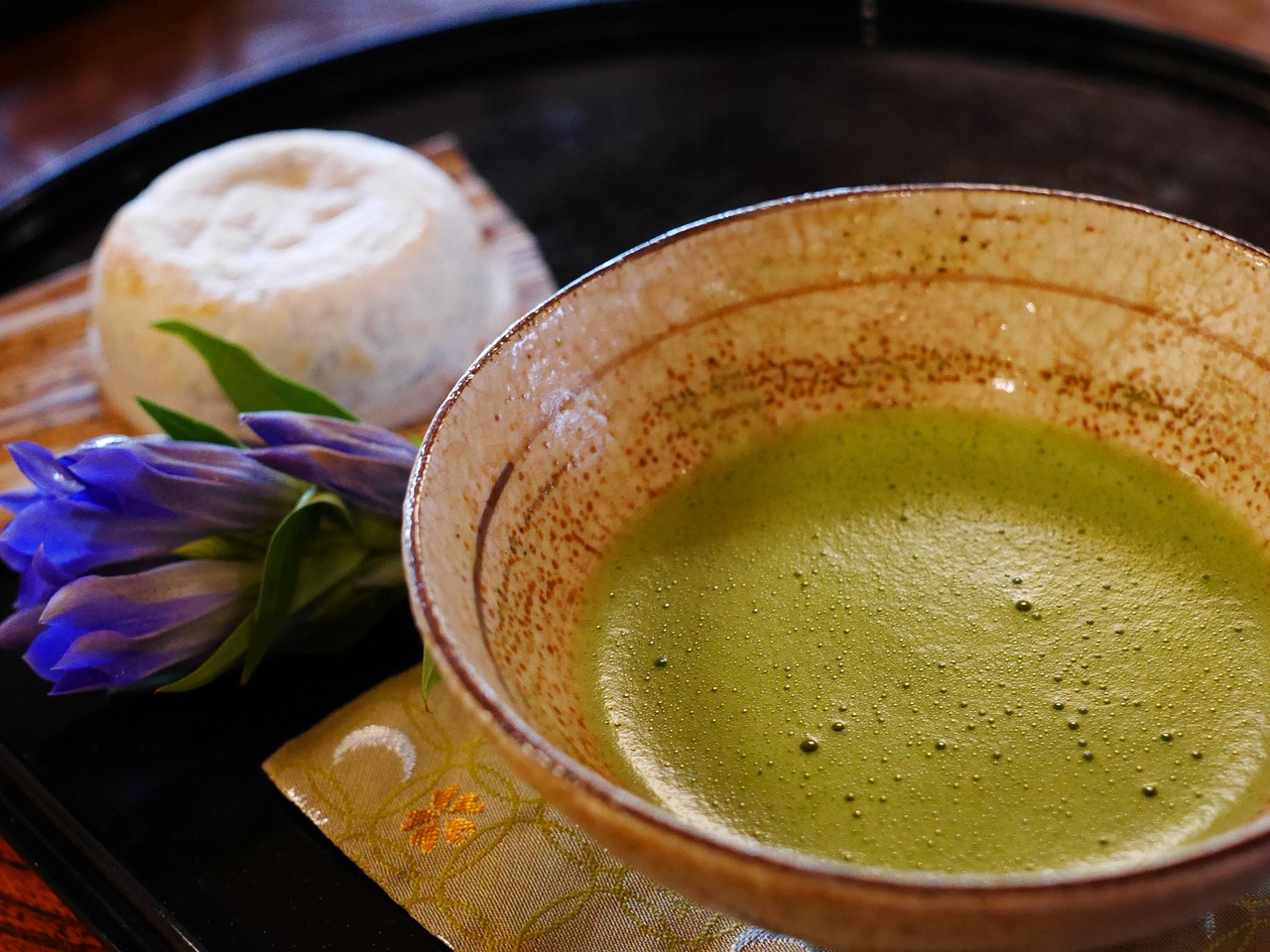 Tea house matcha with local hospitality at Rikugien Garden
