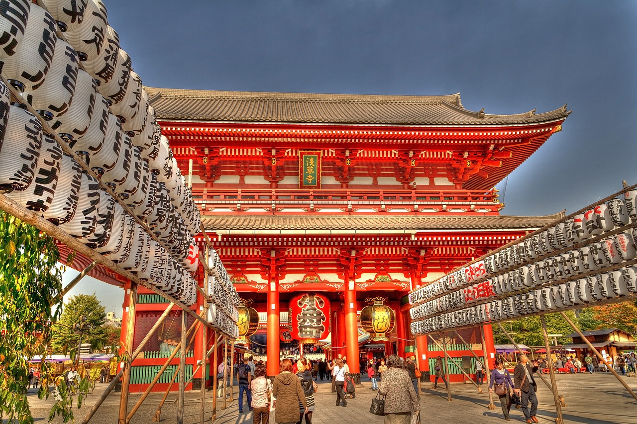 Sensoji Temple in Asakusa and the legend of Kannon