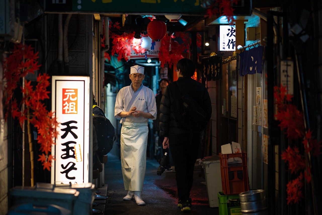 Shopping in Shinjuku and hotels in Shinjuku for a crafted stay