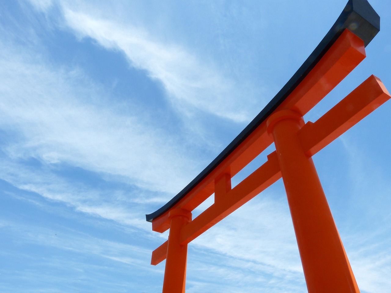 Vermilion structures and the torii gate entrance adventure at Heian Shrine