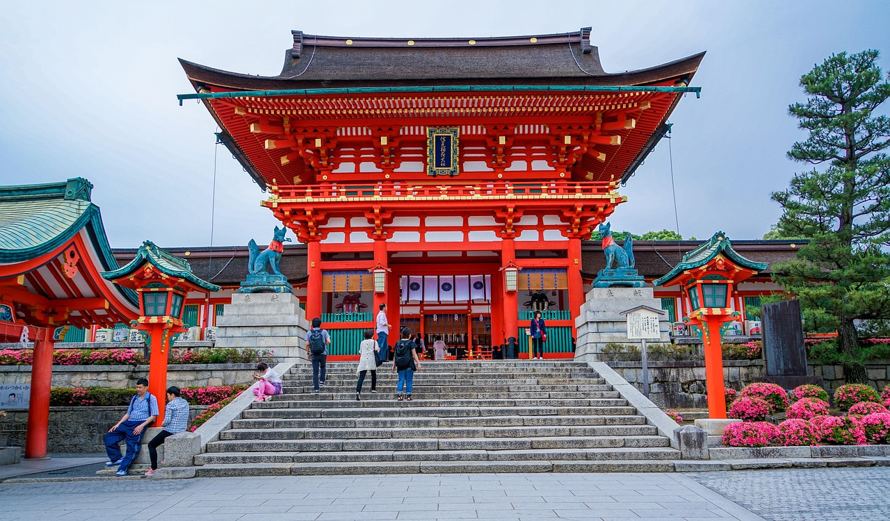 Designing a seamless Kyoto temples and shrines journey with a calm, design-led pace