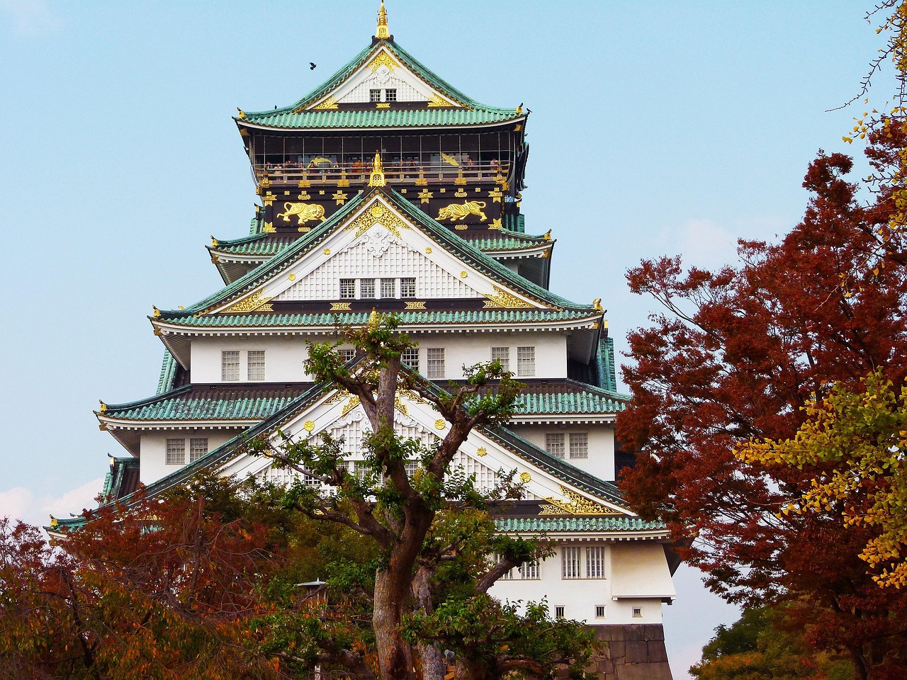 Osaka Castle at Sunset The Iconic Castle Grounds and castle park in Osaka