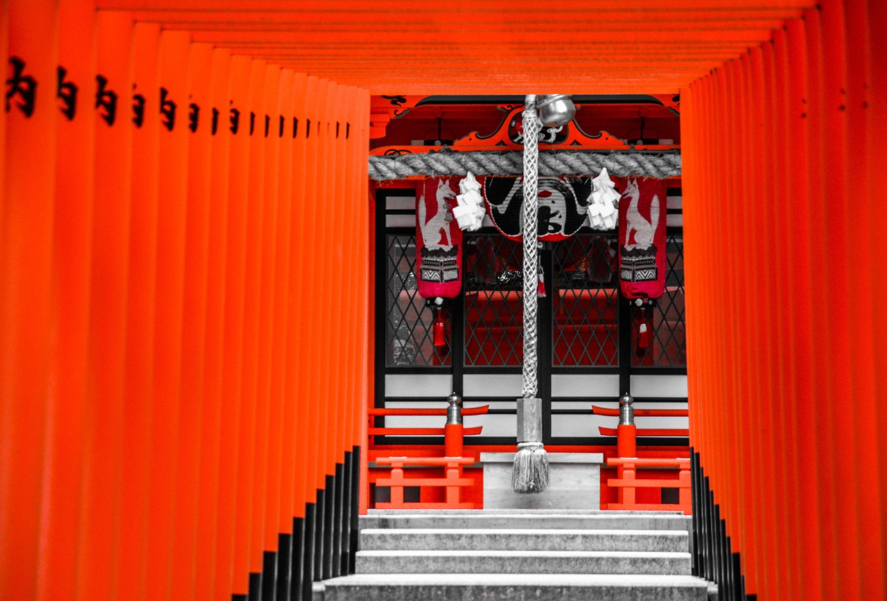 Sumiyoshi Taisha Shrine and Sacred Stillness in the City with traditional pathways and lanterns